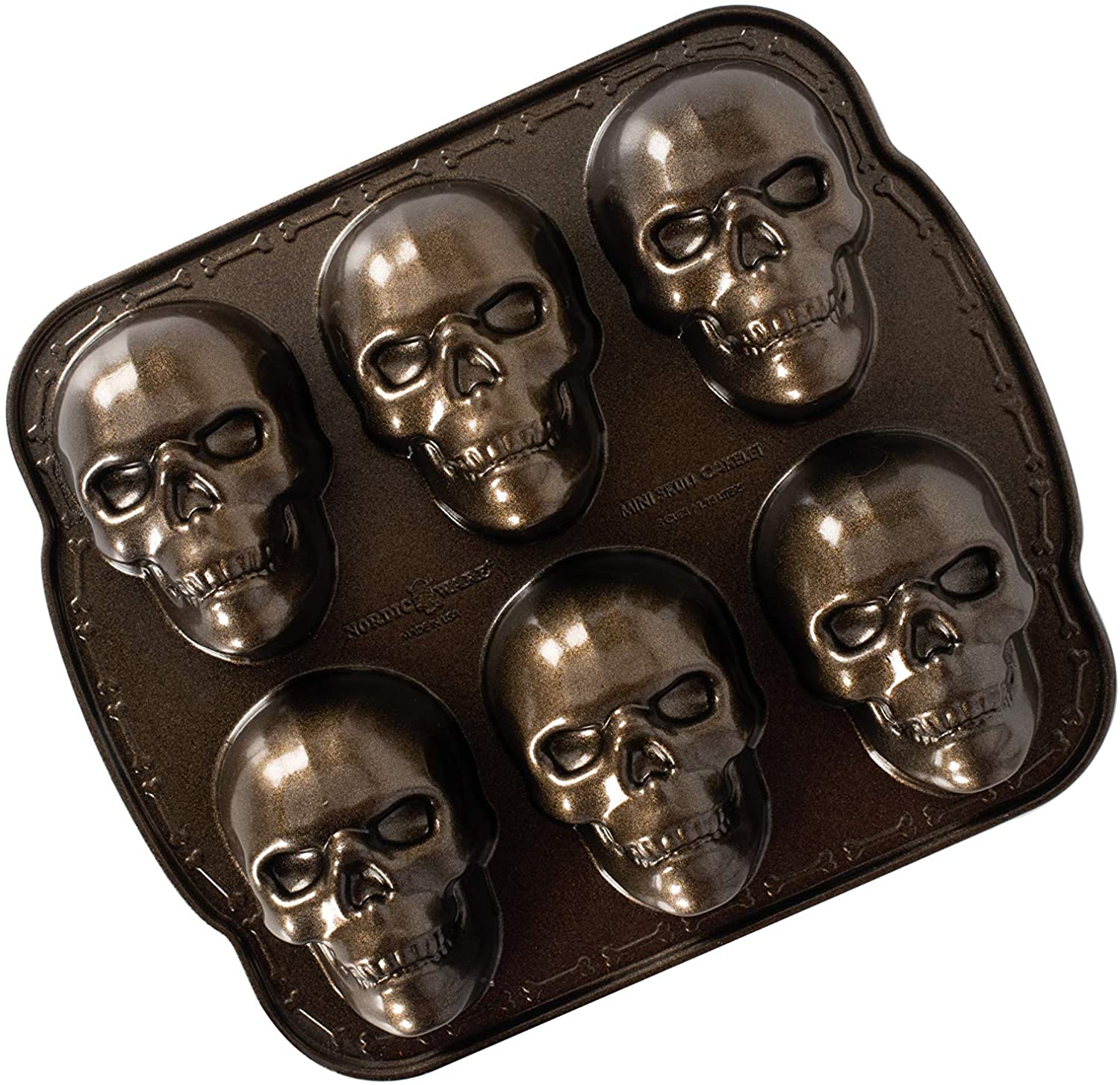 skulls cake pan image